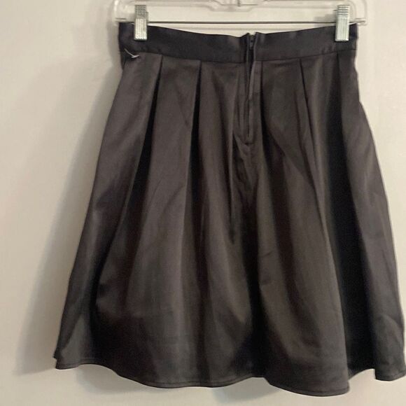 Emerald Sundae A-line skirt, size 5 - Picture 2 of 3